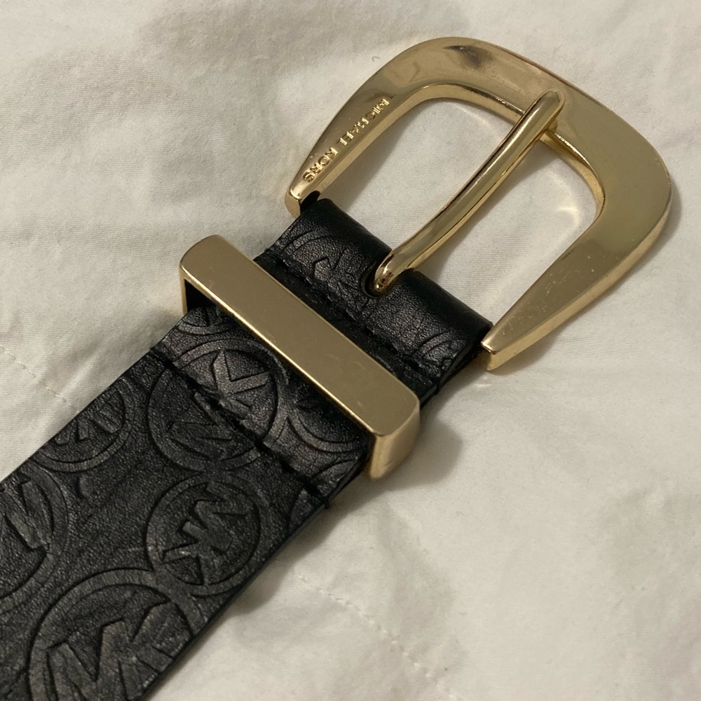 MICHAEL Michael Kors Black and Gold Embossed Leather Belt